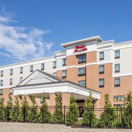 Hampton Inn & Suites Yonkers - Westchester Exterior photo